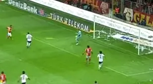 Derbinin ardından (Galataray - Beşiktaş) Görseli